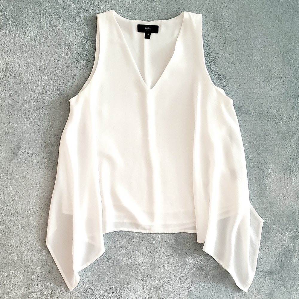 HANKY HEM CREPE V NECK TOP [NWOT]